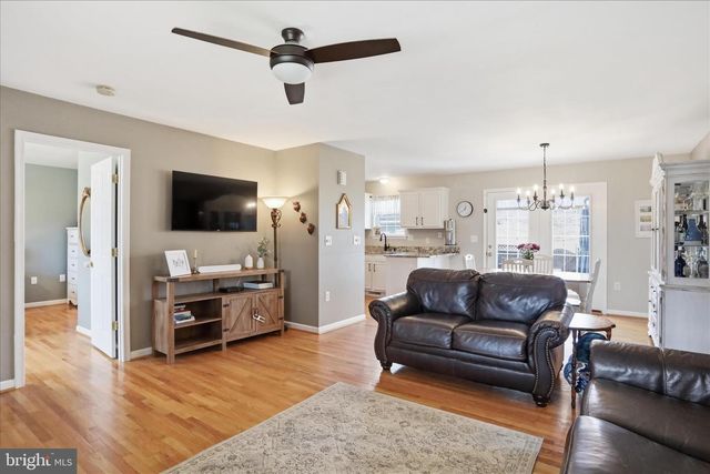 1117 ASHBY ST, Front Royal, VA 22630
