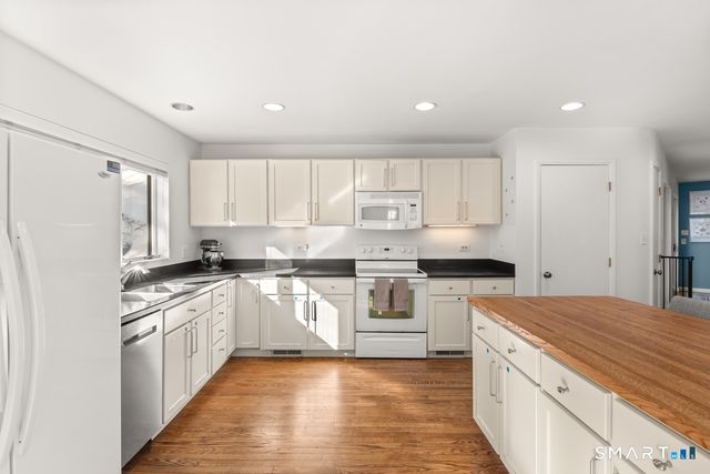 40 Tory Hill Lane, Norwalk, CT 06853