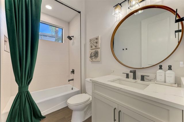 7427 GREYSTONE STREET, Lakewood Ranch, FL 34202