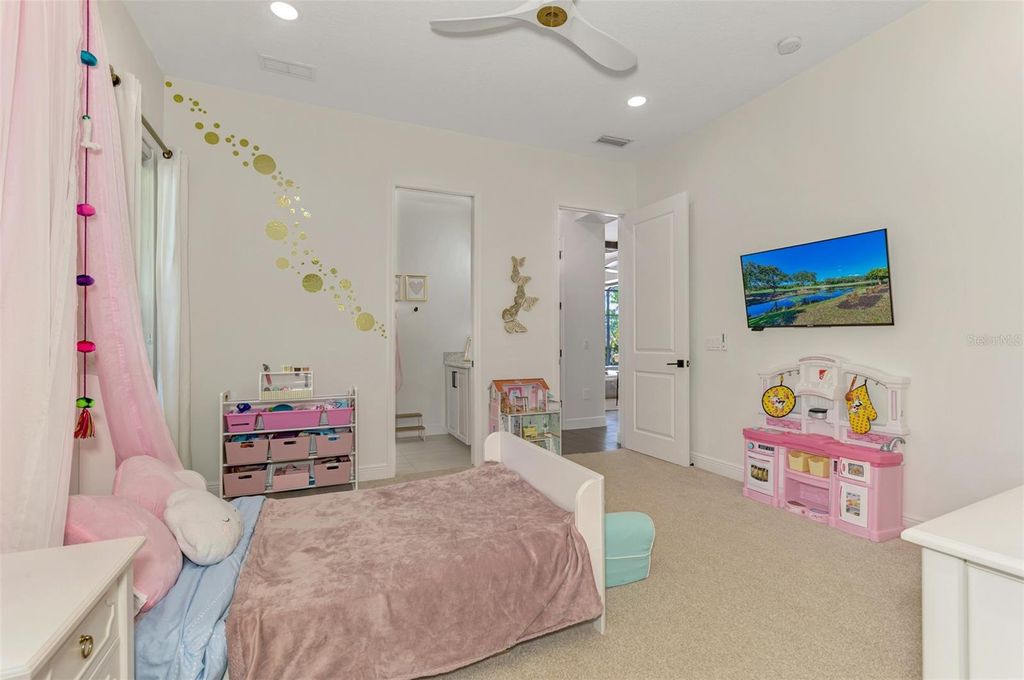 7427 GREYSTONE STREET