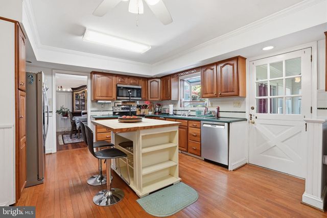 55 LAKEVIEW DR, Elverson, PA 19520