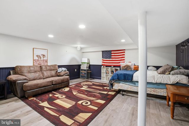 55 LAKEVIEW DR, Elverson, PA 19520