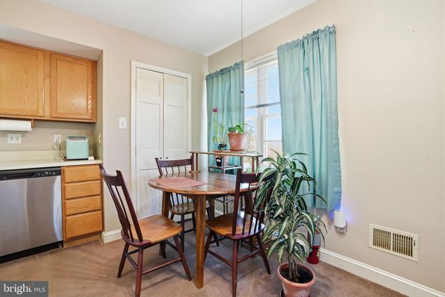 55 LAKEVIEW DR, Elverson, PA 19520
