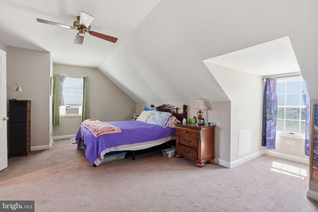 55 LAKEVIEW DR, Elverson, PA 19520
