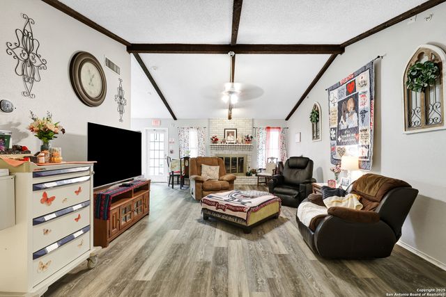 14211 Chadbourne, San Antonio, TX 78232