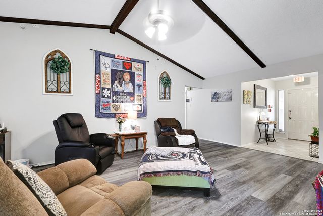 14211 Chadbourne, San Antonio, TX 78232