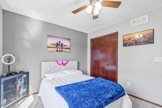 726 Sandstone Ct, Andover, KS 67002