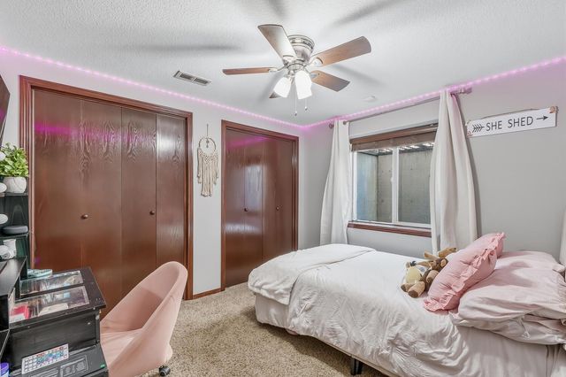 726 Sandstone Ct, Andover, KS 67002