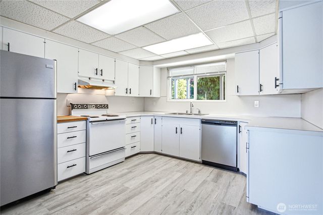 2644 Stevens Drive, Bremerton, WA 98312