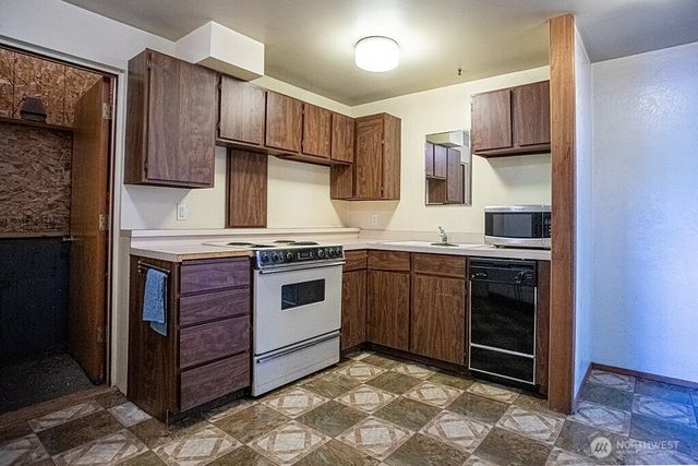 2644 Stevens Drive, Bremerton, WA 98312