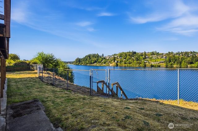 2644 Stevens Drive, Bremerton, WA 98312