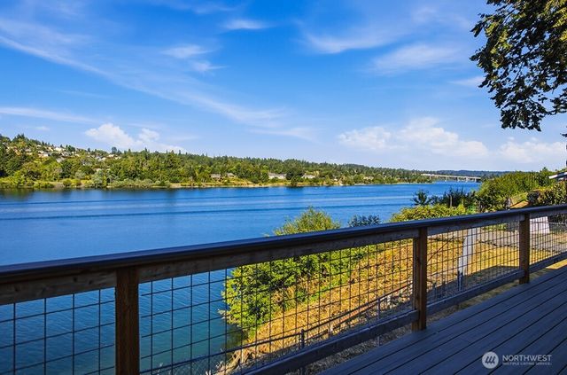 2644 Stevens Drive, Bremerton, WA 98312