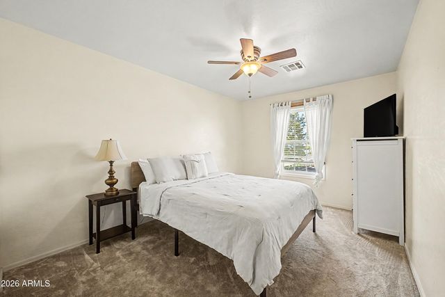 2101 E SUNLAND Avenue, Phoenix, AZ 85040