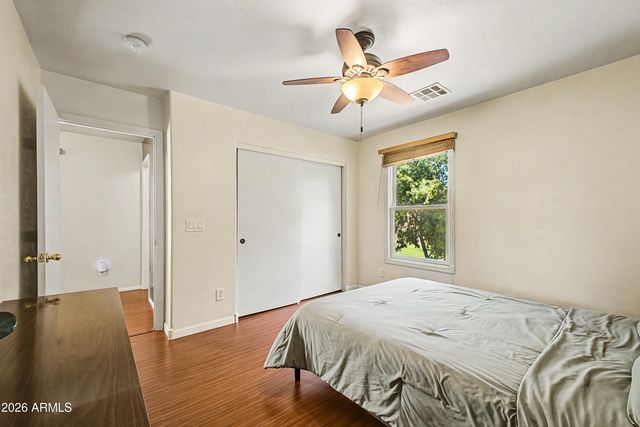 2101 E SUNLAND Avenue, Phoenix, AZ 85040