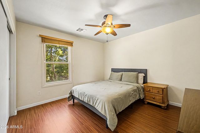 2101 E SUNLAND Avenue, Phoenix, AZ 85040