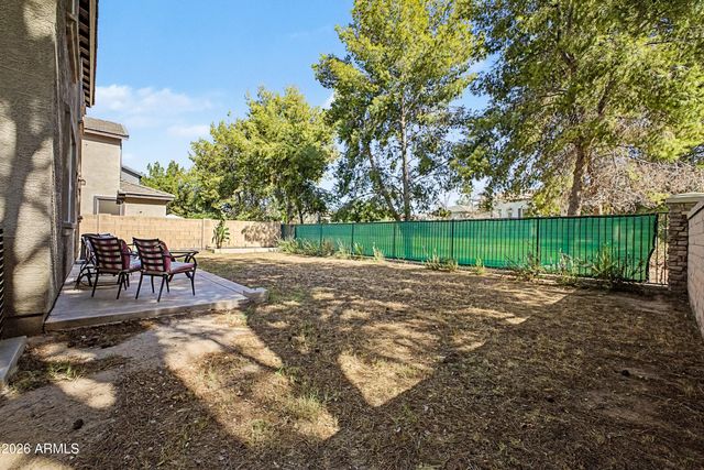 2101 E SUNLAND Avenue, Phoenix, AZ 85040