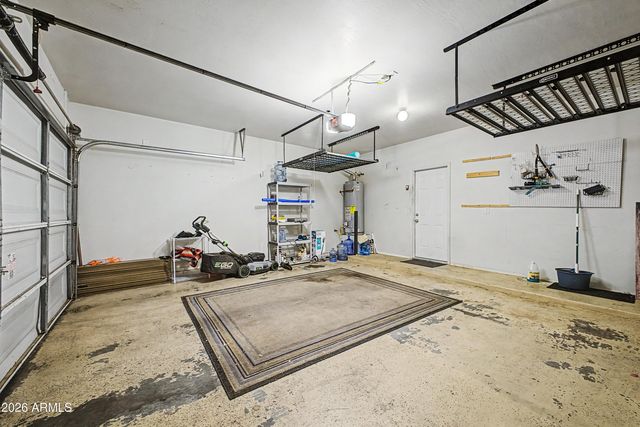 2101 E SUNLAND Avenue, Phoenix, AZ 85040