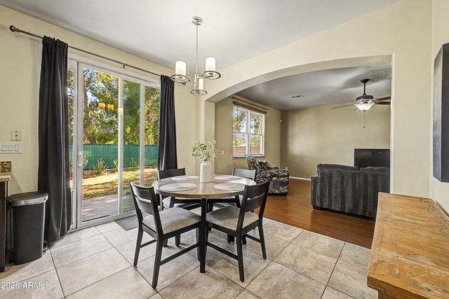 2101 E SUNLAND Avenue, Phoenix, AZ 85040