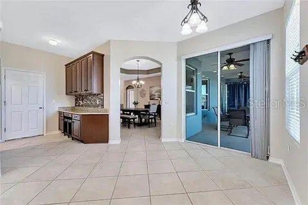 Image 9 of property listing at 589 BLUE CYPRESS DRIVE, Groveland, FL 34736