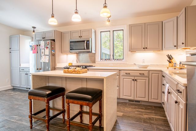 302 Laurel Lane, Lookout Mountain, TN 37350