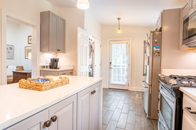302 Laurel Lane, Lookout Mountain, TN 37350