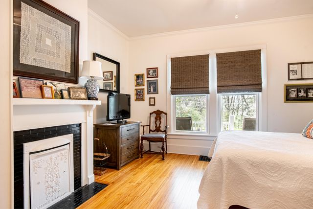 302 Laurel Lane, Lookout Mountain, TN 37350