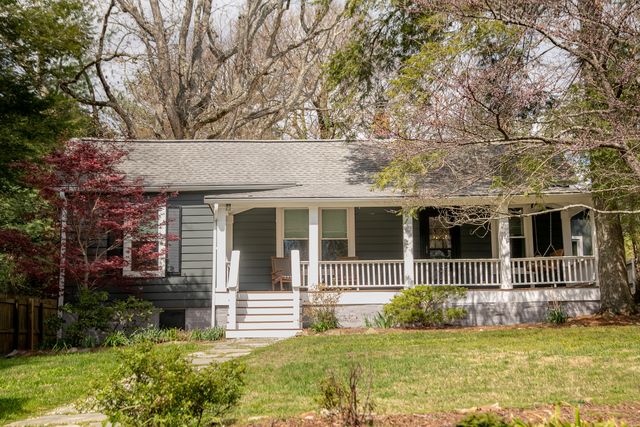 302 Laurel Lane, Lookout Mountain, TN 37350