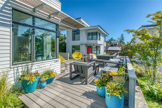 430 Prune Alley #B, Orcas Island, WA 98245