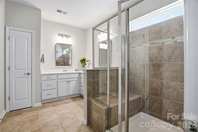124 Van Gogh Trail, Mount Holly, NC 28120