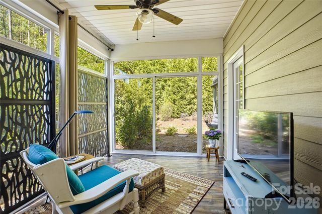 124 Van Gogh Trail, Mount Holly, NC 28120