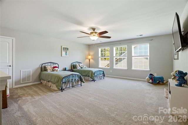 124 Van Gogh Trail, Mount Holly, NC 28120