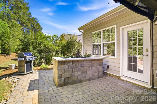 124 Van Gogh Trail, Mount Holly, NC 28120