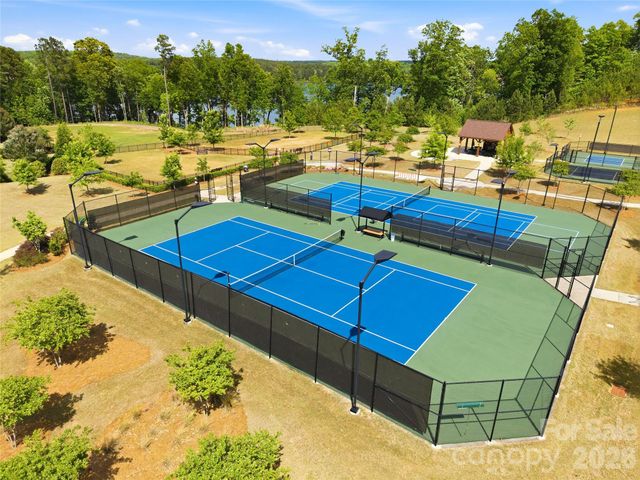 124 Van Gogh Trail, Mount Holly, NC 28120