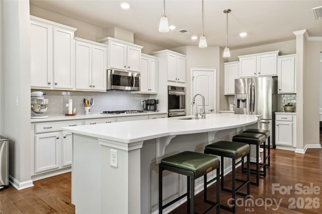 124 Van Gogh Trail, Mount Holly, NC 28120