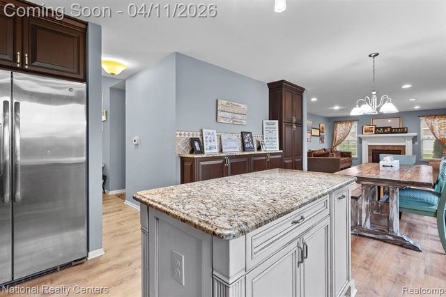 316 Lenox Lane, Brighton, MI 48114