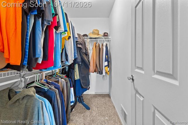 316 Lenox Lane, Brighton, MI 48114