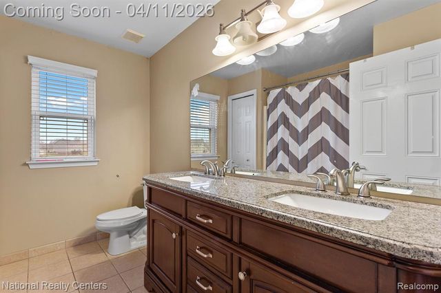 316 Lenox Lane, Brighton, MI 48114