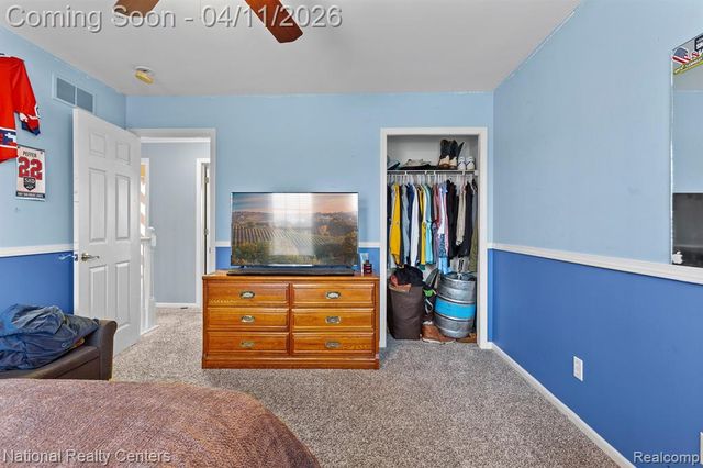 316 Lenox Lane, Brighton, MI 48114