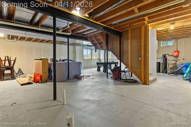 316 Lenox Lane, Brighton, MI 48114