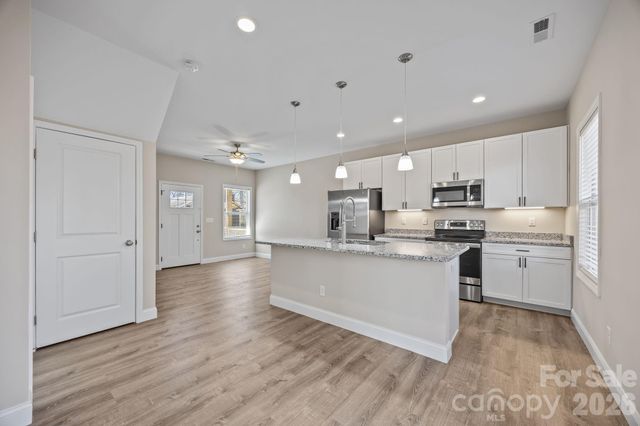 88 Winston Avenue, Asheville, NC 28803