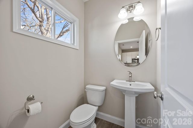 88 Winston Avenue, Asheville, NC 28803