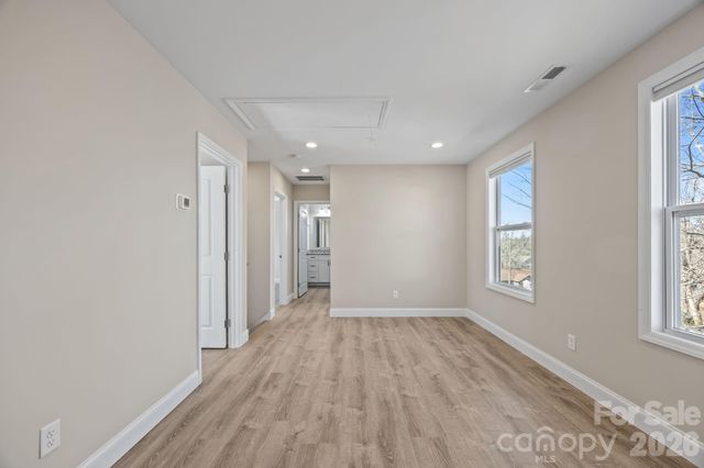 88 Winston Avenue, Asheville, NC 28803