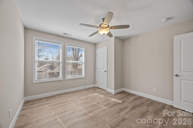 88 Winston Avenue, Asheville, NC 28803