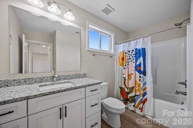 88 Winston Avenue, Asheville, NC 28803