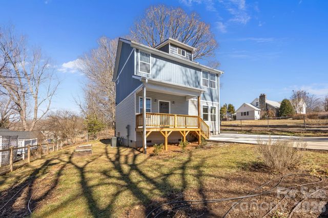 88 Winston Avenue, Asheville, NC 28803