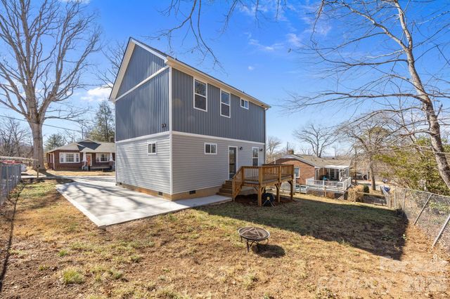 88 Winston Avenue, Asheville, NC 28803