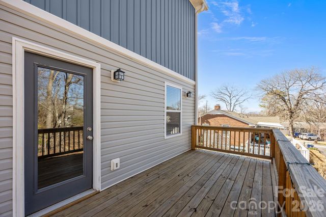 88 Winston Avenue, Asheville, NC 28803