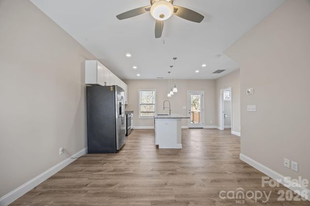 88 Winston Avenue, Asheville, NC 28803