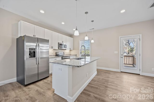 88 Winston Avenue, Asheville, NC 28803