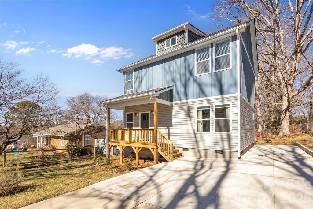 88 Winston Avenue, Asheville, NC 28803